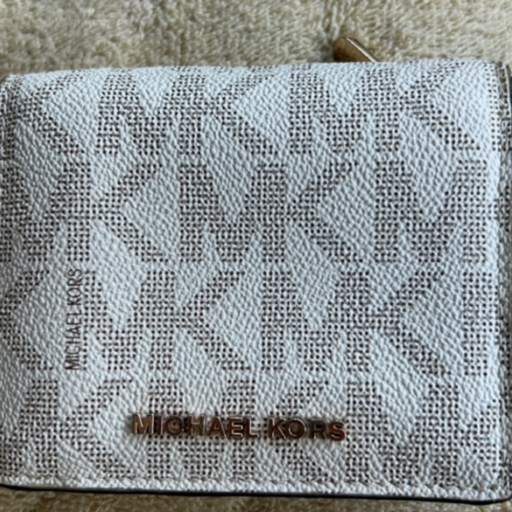 MK wallet